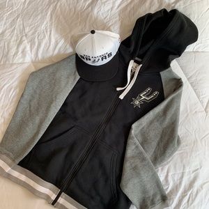 Spurs hat and sweater-perfect bundle for Christmas